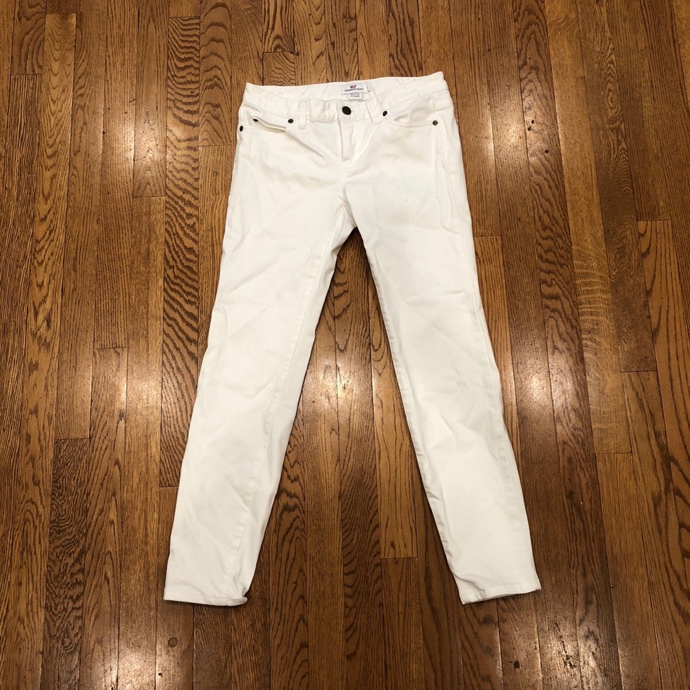 White Vineyard Vine jeans